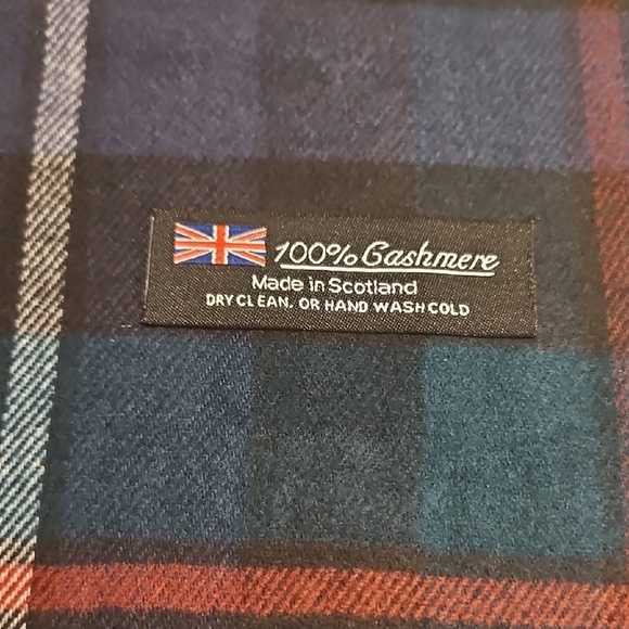 Classic Tartan Cashmere Scarf  Size 72" X 12" Brand New - Picture 2 of 3